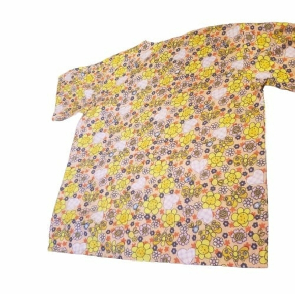 T.D. SCRUBS XL FLOWER/BUTTERFLY/HEART SCRUB/UNIFORM TOP with TAGS - Picture 10 of 15